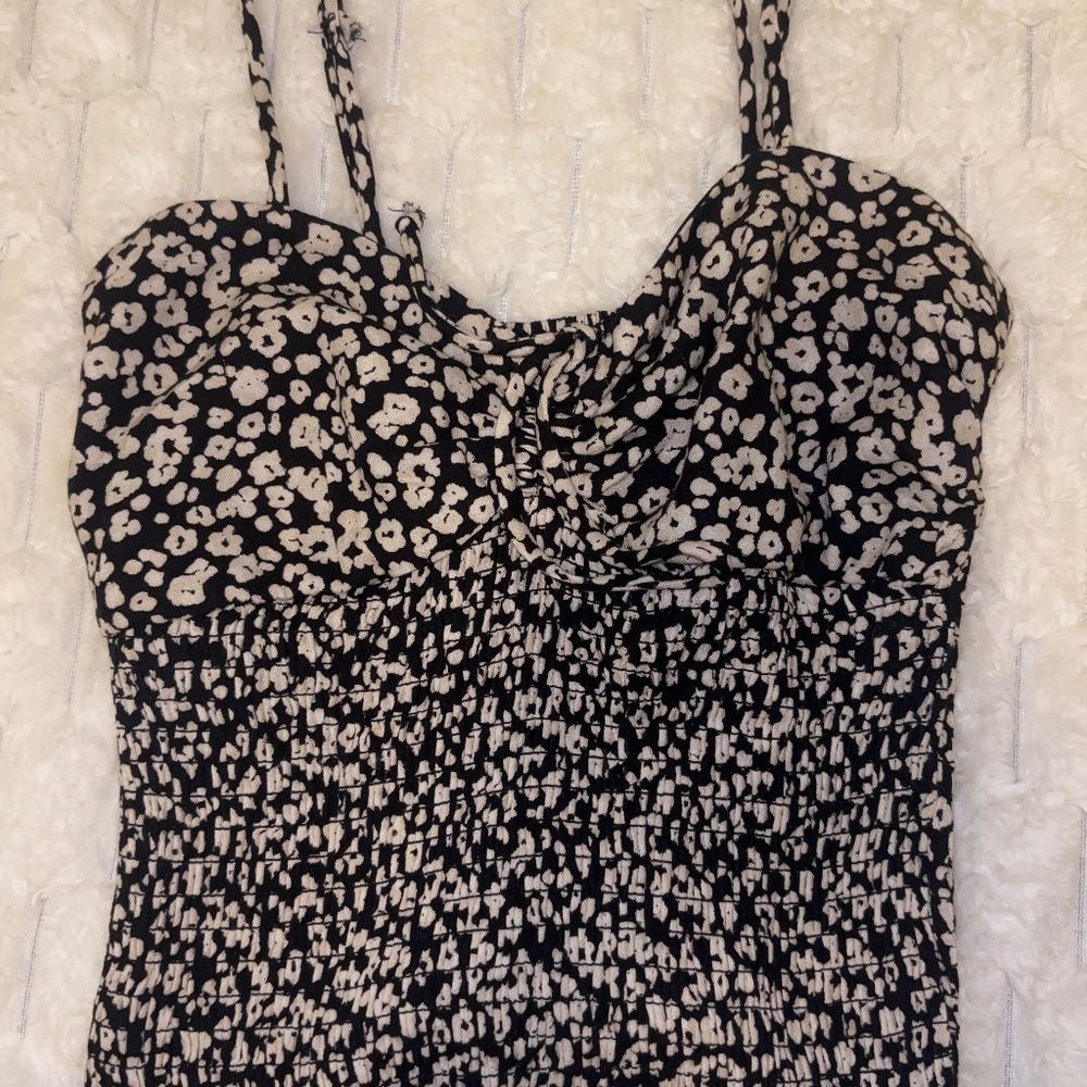 Black white dotted tank